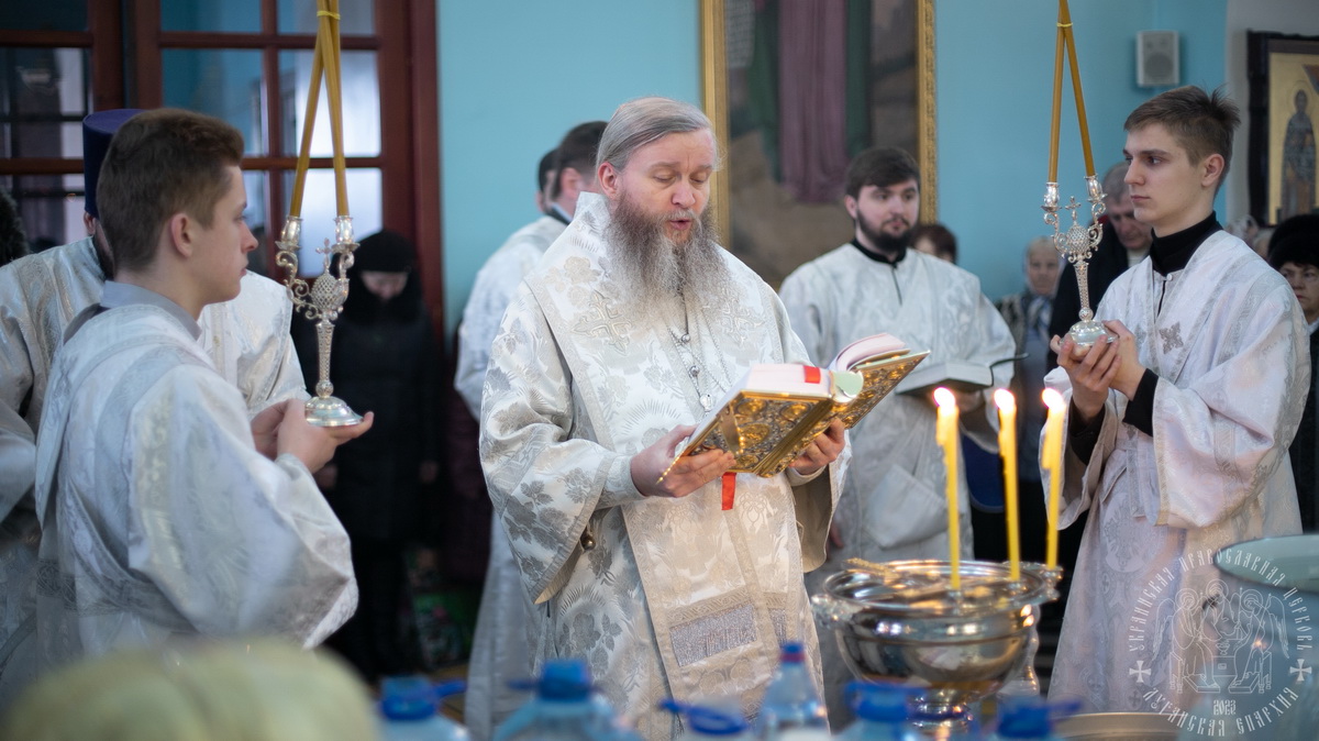 Подробнее о статье Луганск. Навечерие Богоявления. Крещенский сочельник