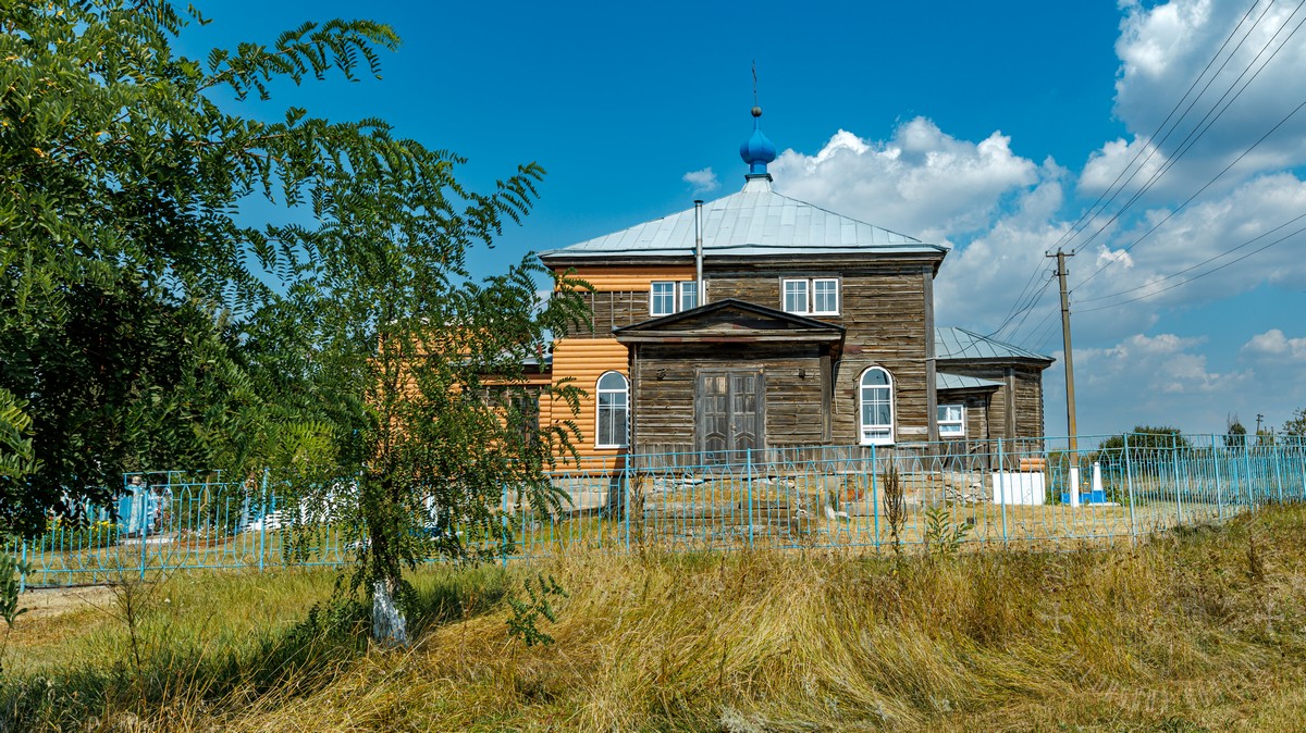 Подробнее о статье Верхний Минченок. В праздник Успения Пресвятой Богородицы митрополит Пантелеимон возглавил престольное торжество