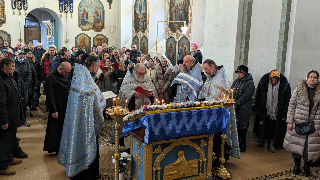 Подробнее о статье Красное. Престольный день храма в женском монастыре