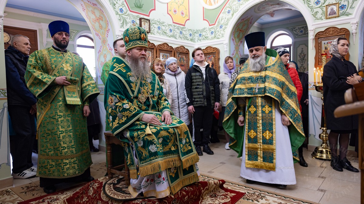 Подробнее о статье Алексеевка. Митрополит Пантелеимон совершил богослужение второй Недели Великого поста