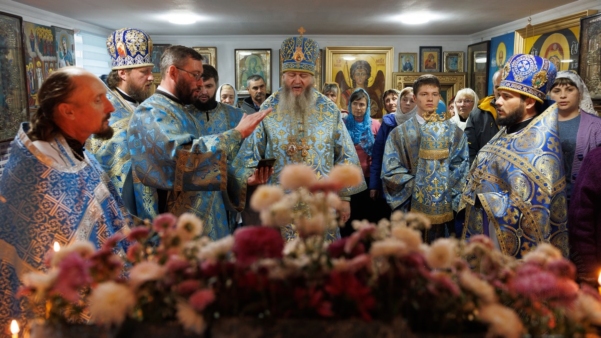 Подробнее о статье Городище. Митрополит Пантелеимон возглавил престольное торжество в храме Покрова Пресвятой Богородицы